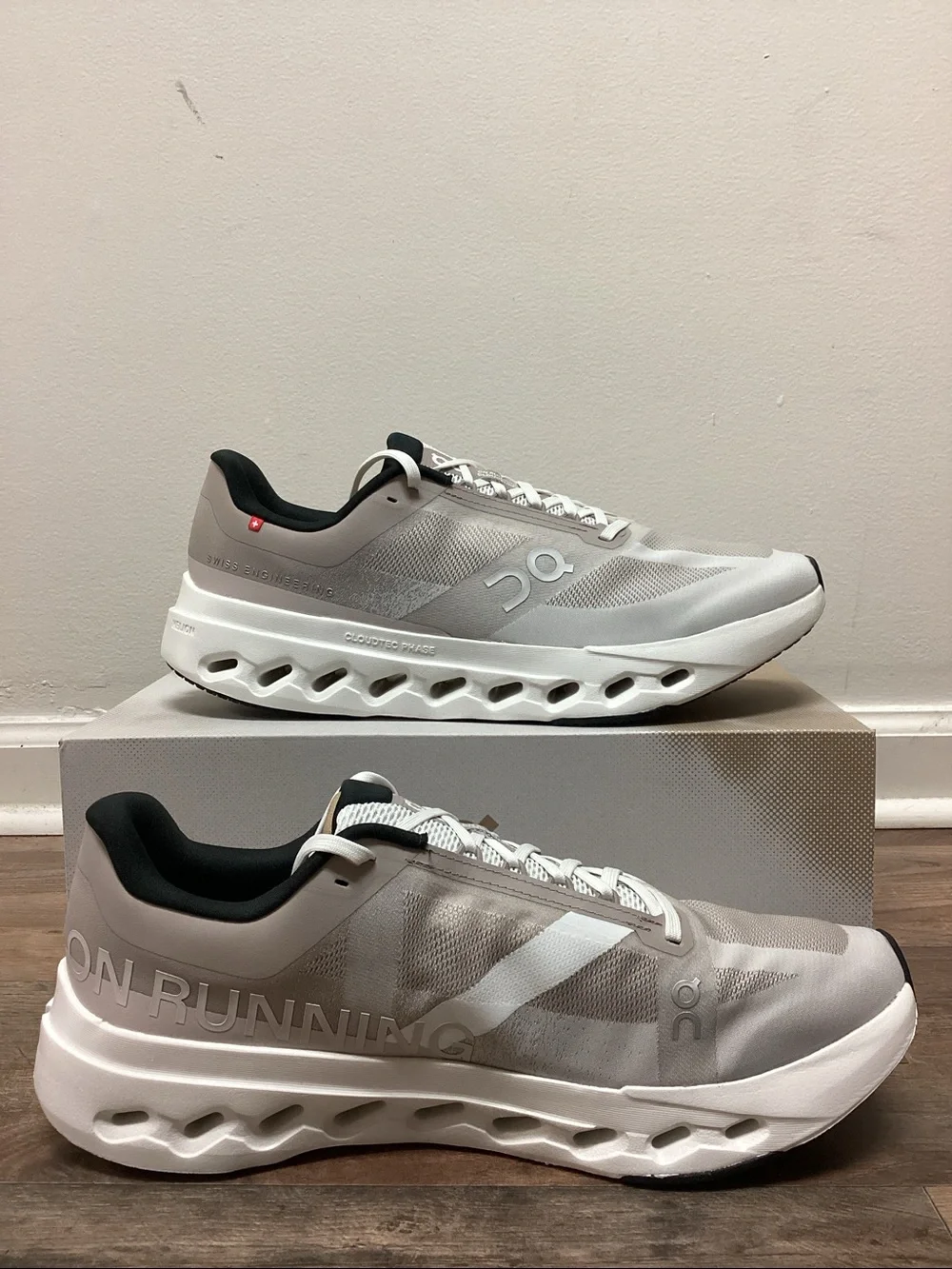 On Running men’s cloudsurfer